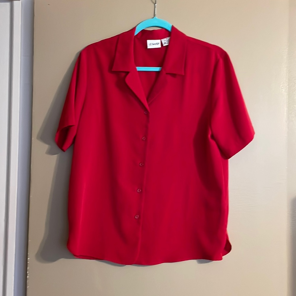 Women’s Blouse